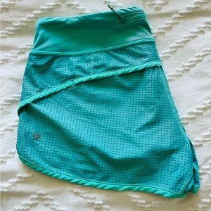 Lululemon Speed shorts aqua